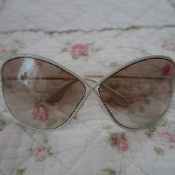 Authentic Tom Ford Lilliana TF131 White/Beige Brown Oversized Sunglasses 68-10